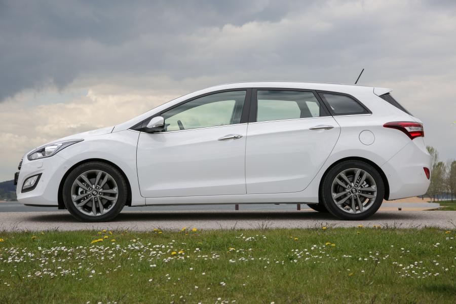  Hyundai i30 Wagon 2015 года  (фото 21 из 25)